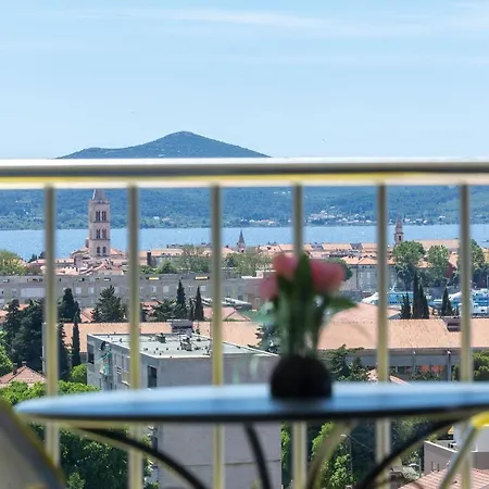 Jadran With Balcony And Parking Garage *